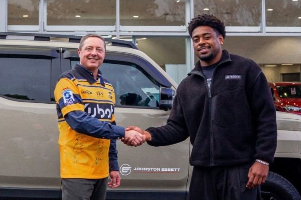 Creating Ownership Together Johnston Ebbett becomes Johnston Motors as local ownership expands ...